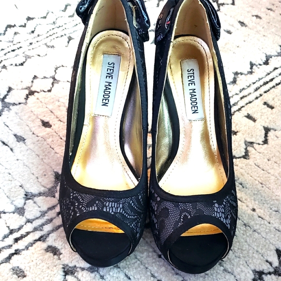 Steve Madden Open toe Sandals - Picture 6 of 6